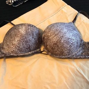 COPY - Victorias Secret Miraculous bra